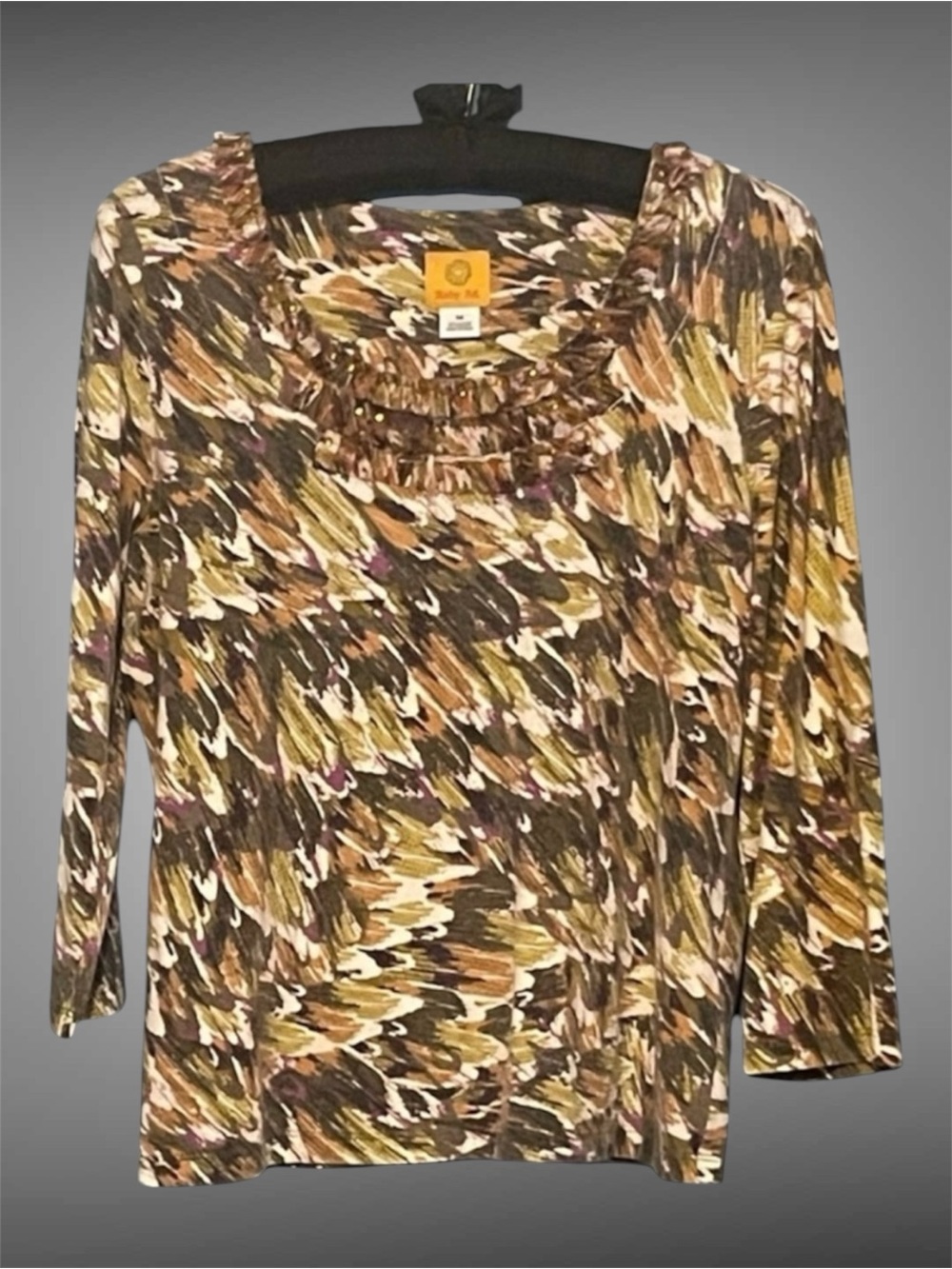 RUBY RD. LONG SLEEVE RUFFLE TOP SIZE MEDIUM